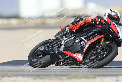 media/Oct-13-2025-Moto Forza (Mon) [[a66d839500]]/3-B Group/Session 3 (Turn 16)/
